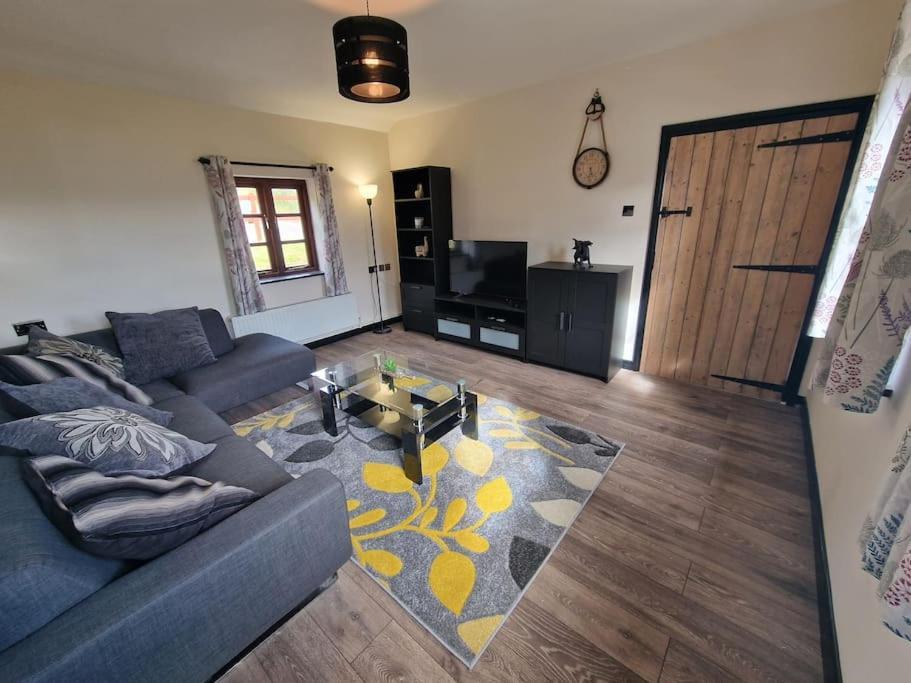 Swallows Nest Guest House - With Hot Tub Abergavenny Exterior foto